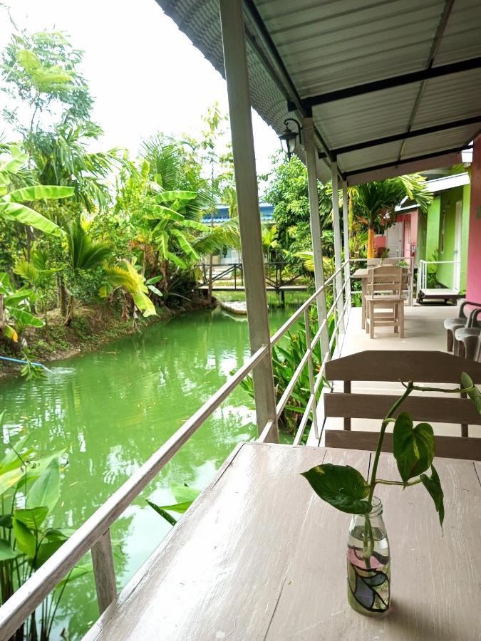 Ban Suan Lung Rin Hotel Kanchanaburi Buitenkant foto